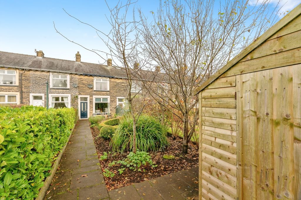 Property photo 3 of 17 Photo