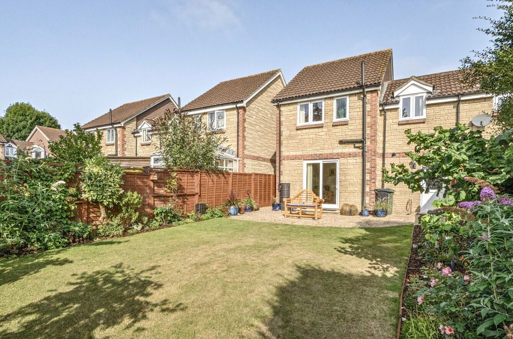 Property photo 2 of 14 Rear Garden