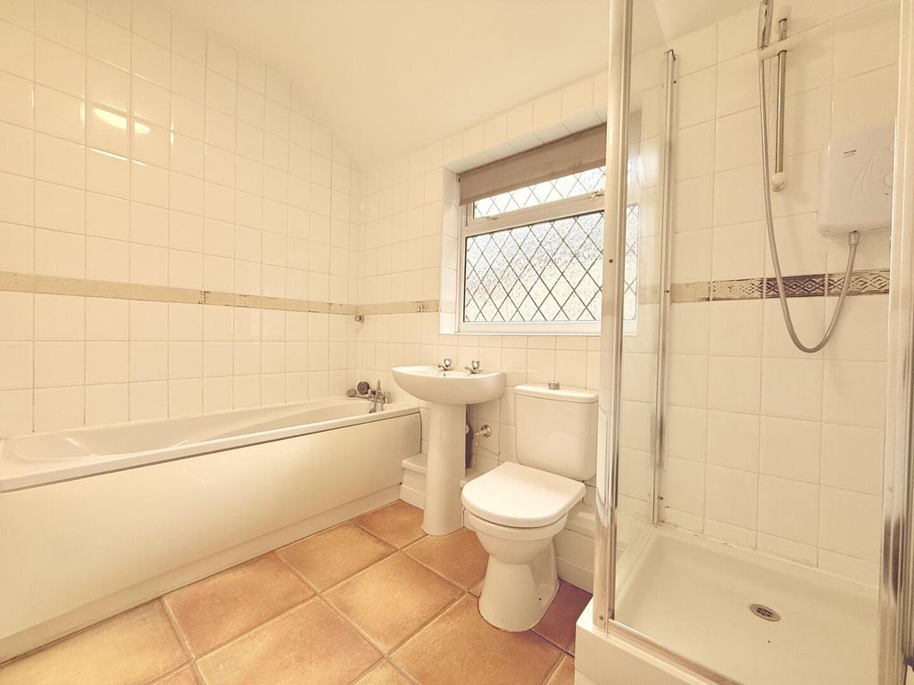 Property photo 3 of 29 Bathroom
