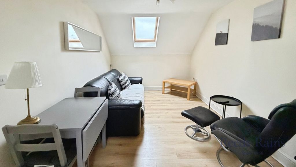 Property photo 2 of 9 Picture No. 08