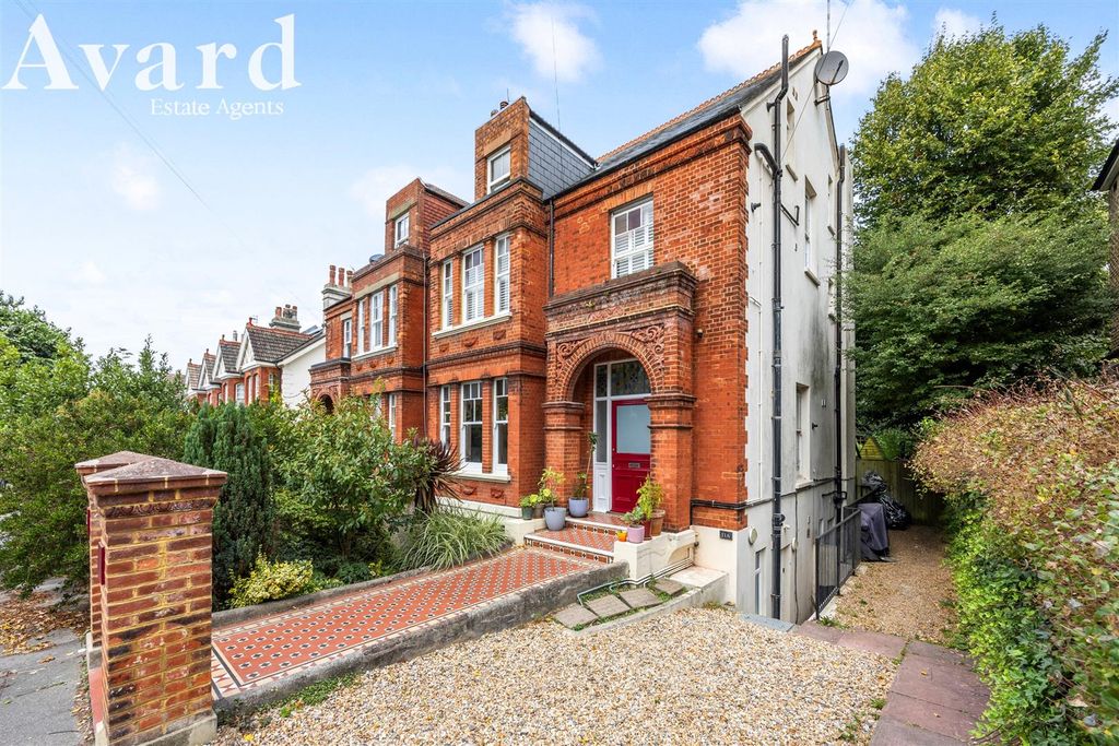 Property photo 1 of 21 Florence Road_11_Flat 1-019.Jpg