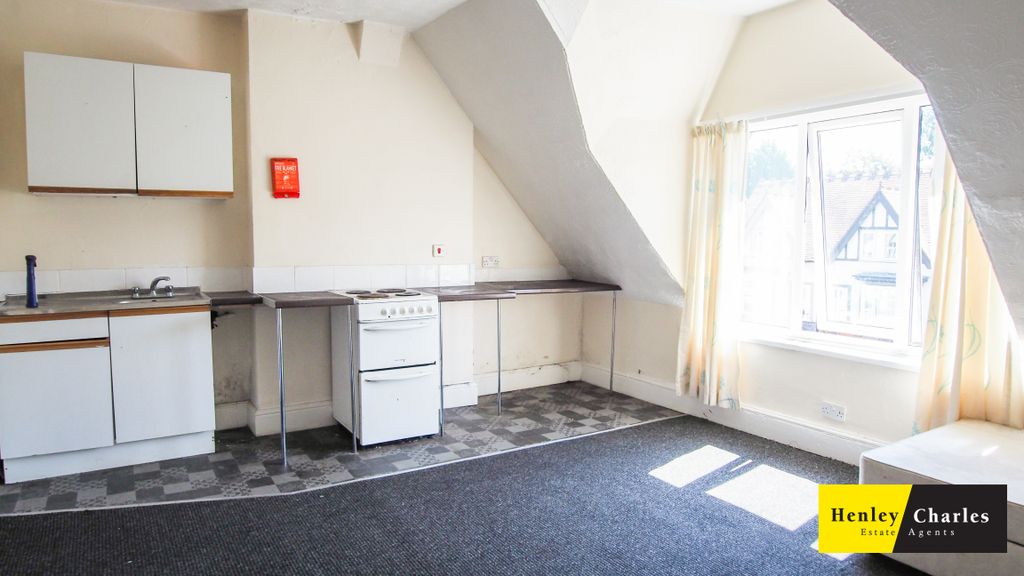 Property photo 2 of 3