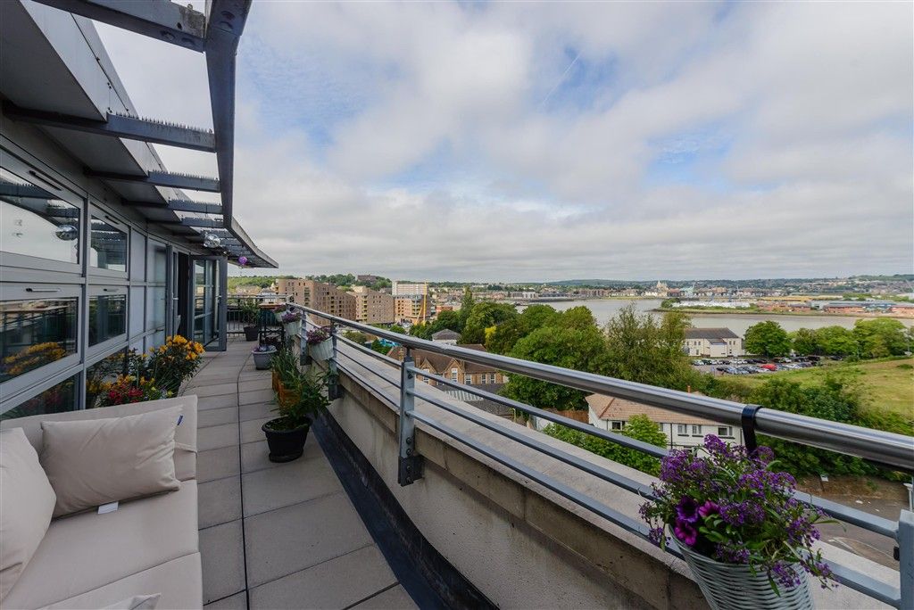 Property photo 2 of 15 Balcony