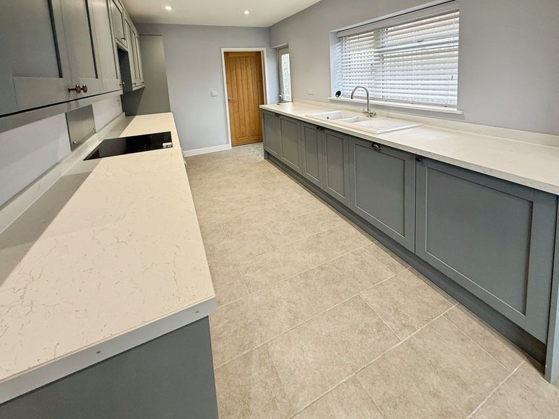 Property photo 3 of 14 Kitchen