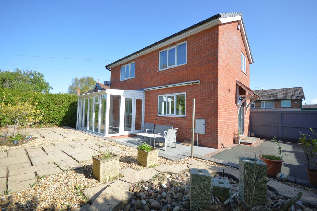 Property photo 1 of 46