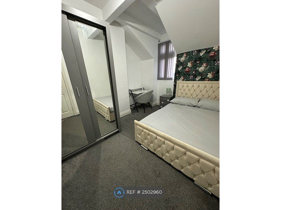 Property photo 2 of 14 Single Room2