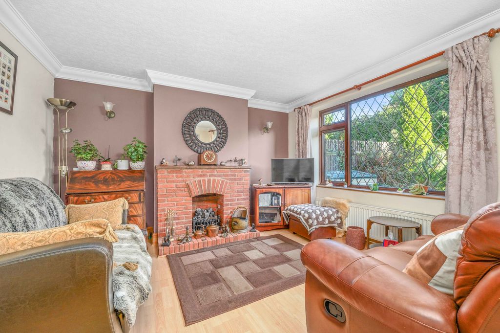 Property photo 2 of 18