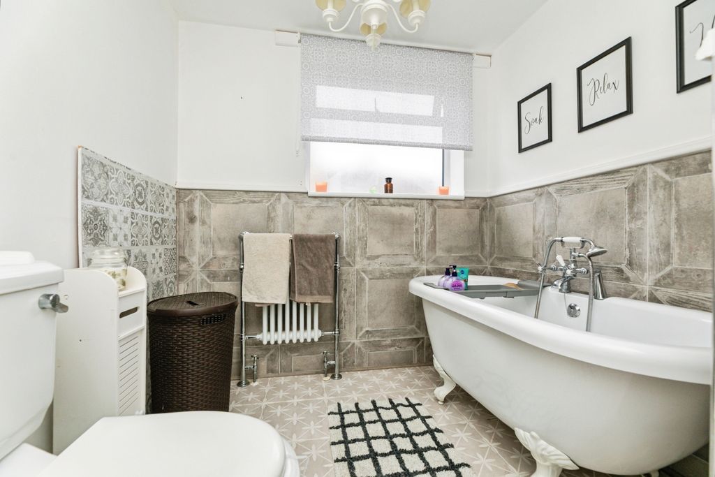Property photo 2 of 19 Pbox-Img.Jpg