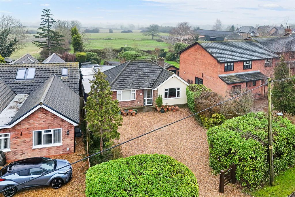 Property photo 1 of 31 73Draytonrdweb14.Jpg