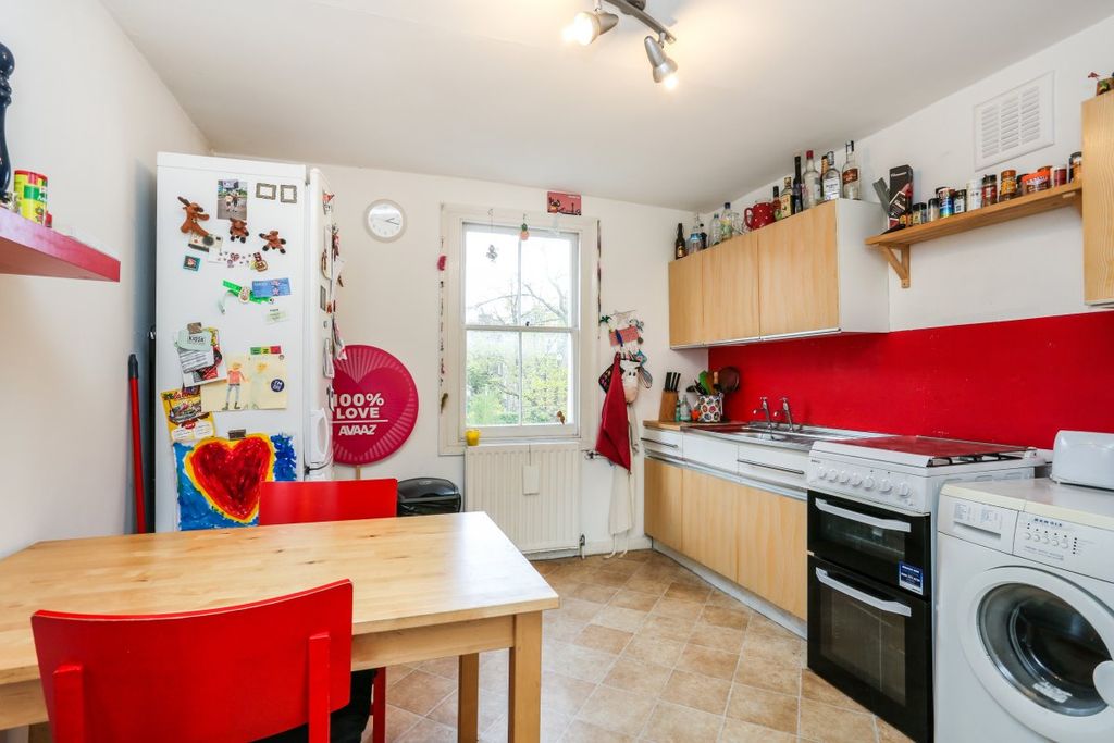 Property photo 2 of 5