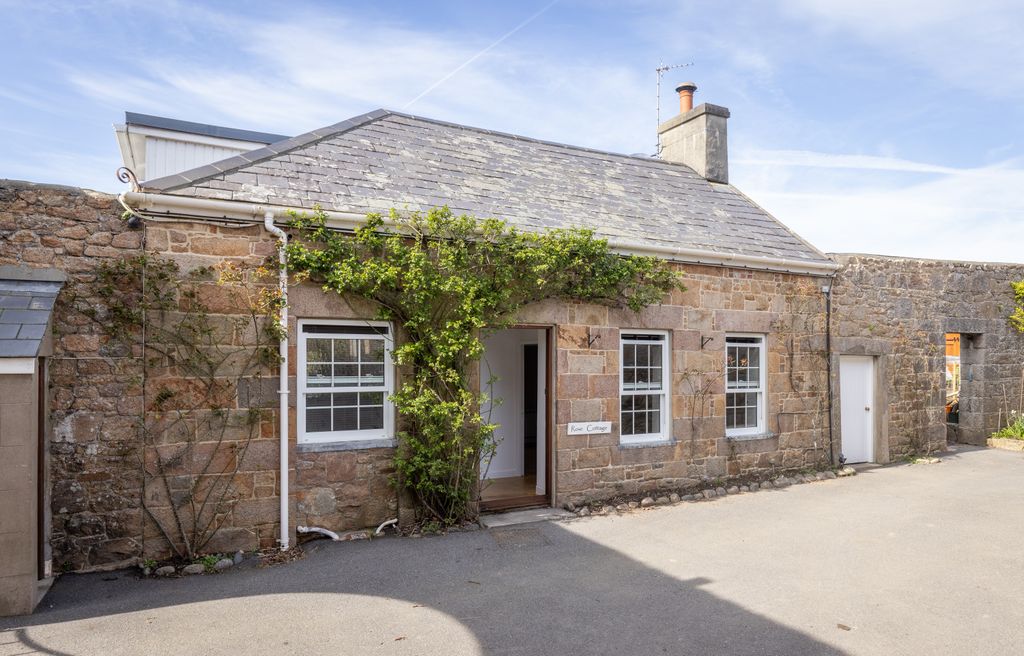 Property photo 1 of 20