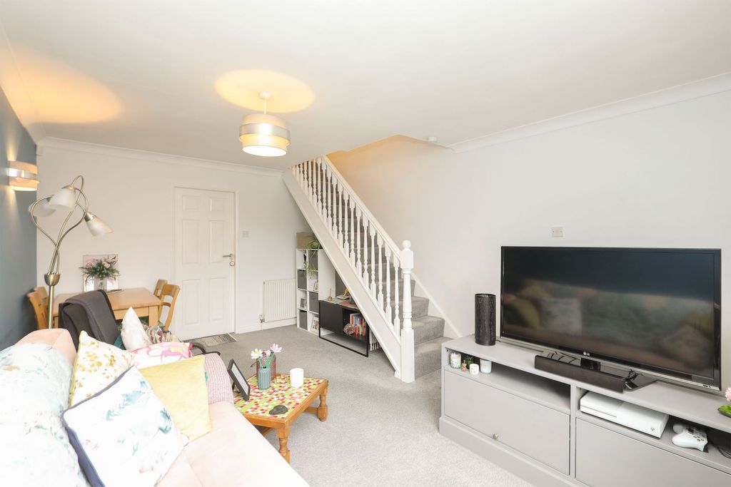 Property photo 2 of 18