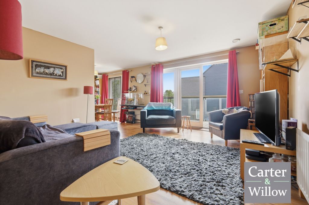 Property photo 3 of 12
