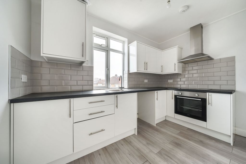 Property photo 3 of 6 947698 (3)