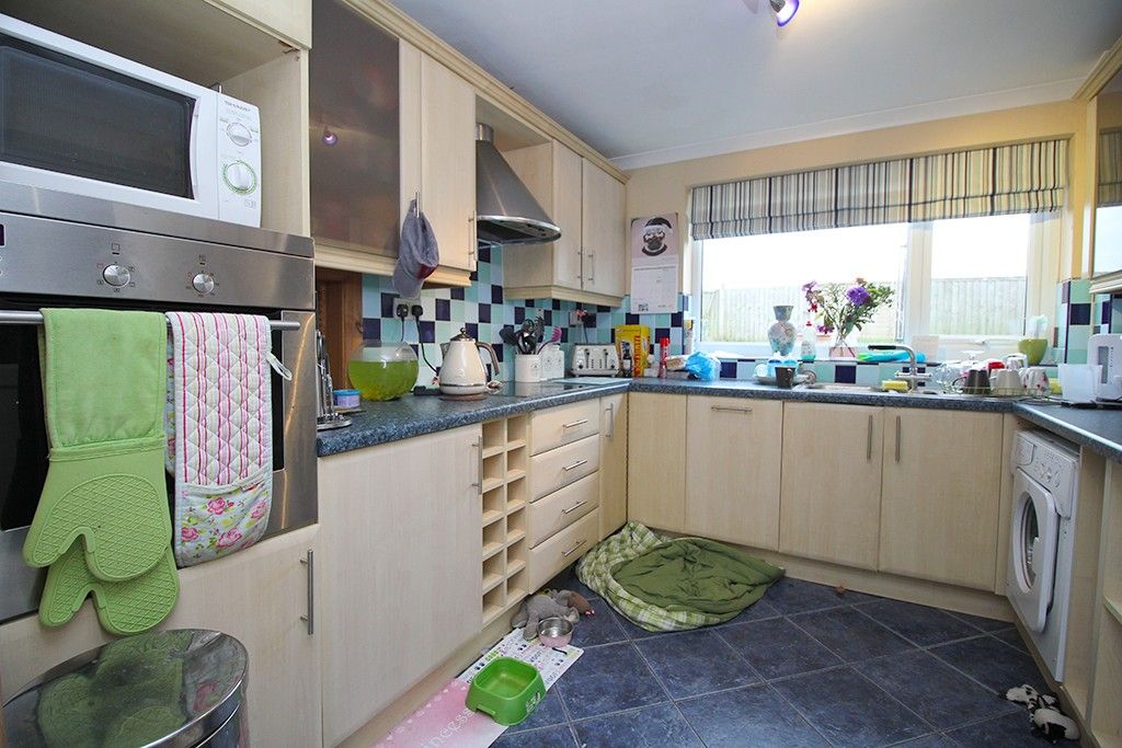 Property photo 2 of 15 Kitchen