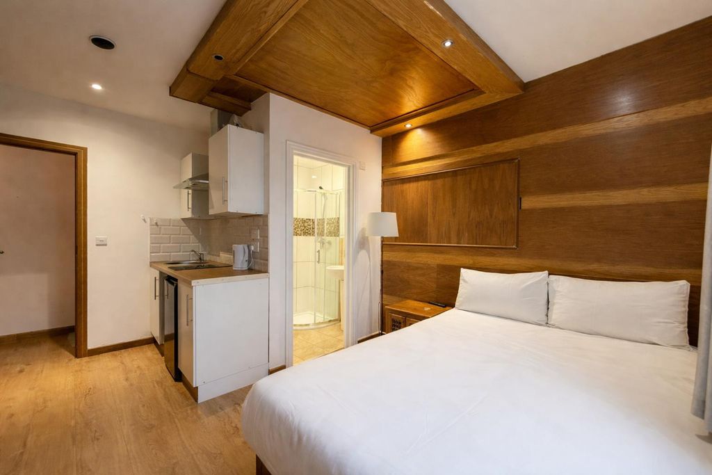 Property photo 2 of 5 Chatgpt Image Feb 9, 2026, 02_00_48 Pm.Png