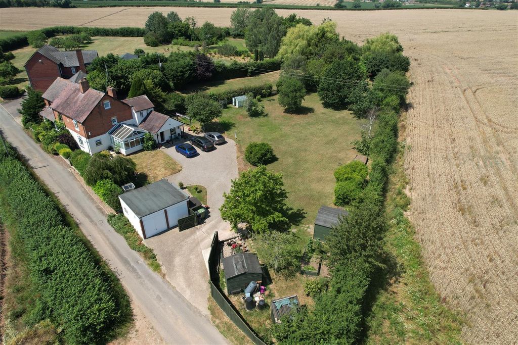 Property photo 2 of 24