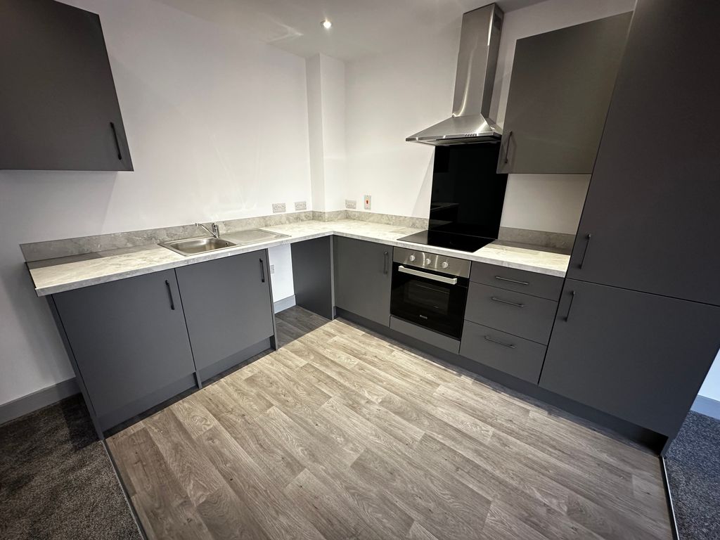 Property photo 2 of 10 Bedroom 1