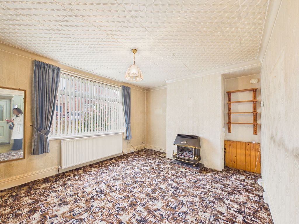 Property photo 2 of 10 Lounge