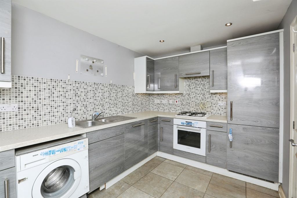 Property photo 2 of 21