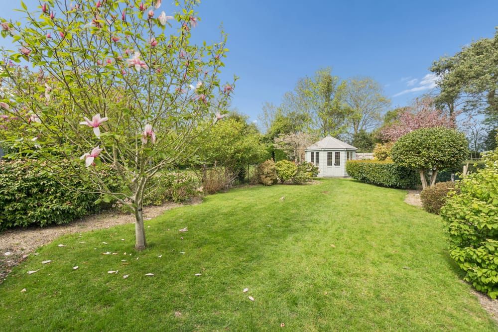 Property photo 2 of 23