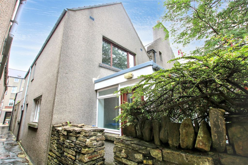 Property photo 1 of 24 Outside