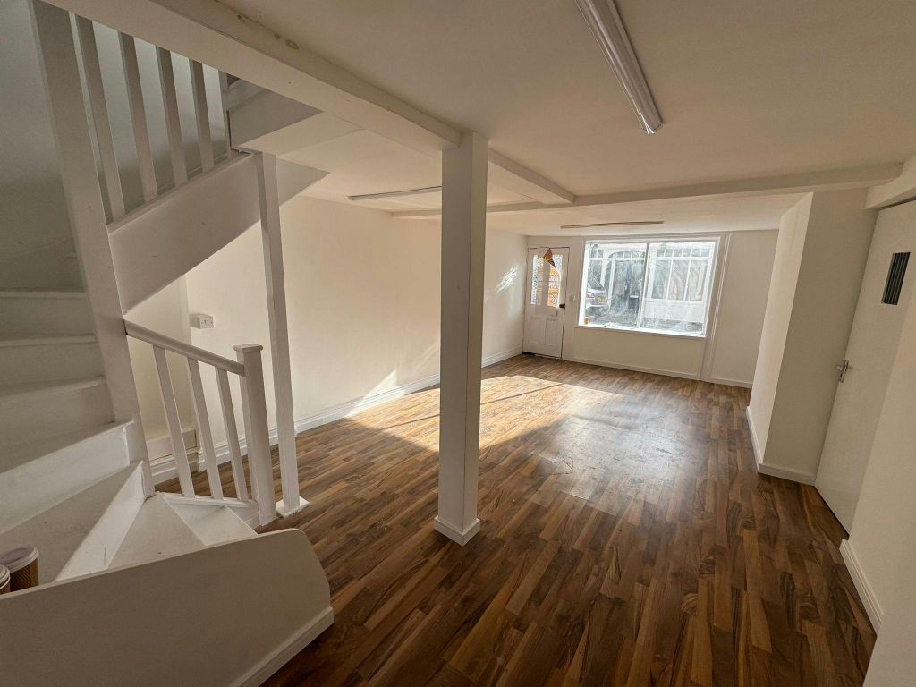 Property photo 3 of 6 Whatsapp Image 20241023 At 134432_78846B1A.Jpg