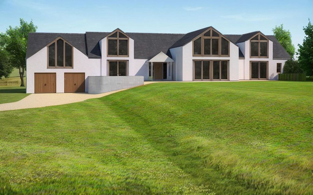 Property photo 1 of 2