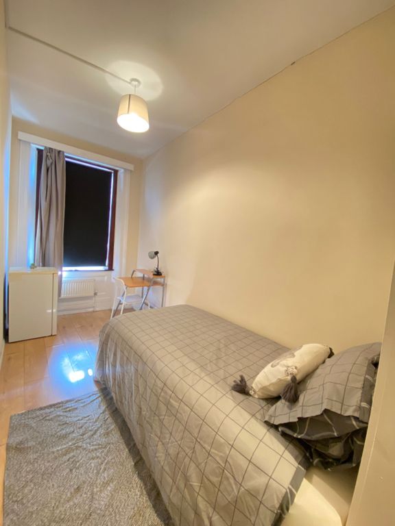 Property photo 3 of 3 Room