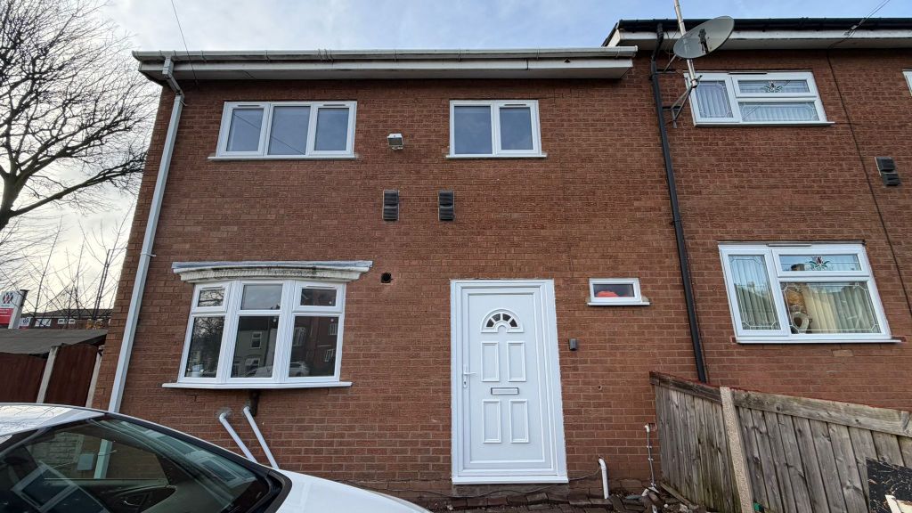 Property photo 2 of 13