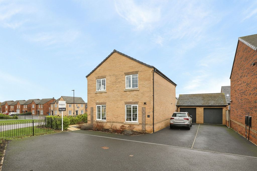 Property photo 2 of 30