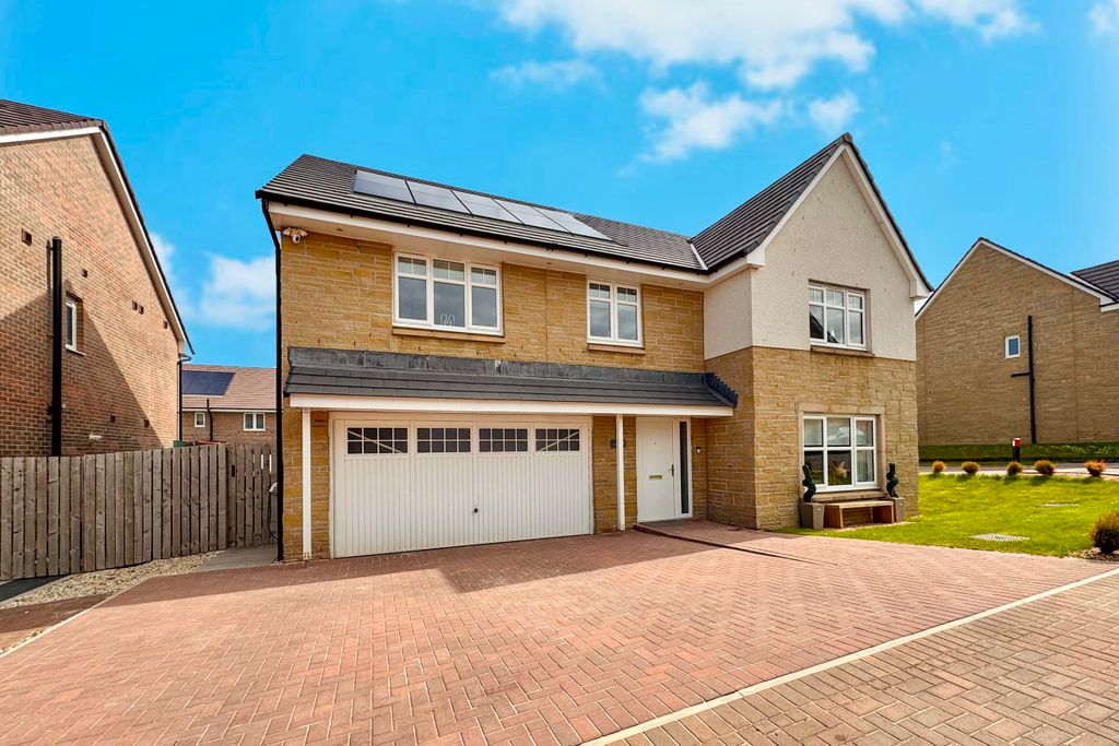 Property photo 1 of 30