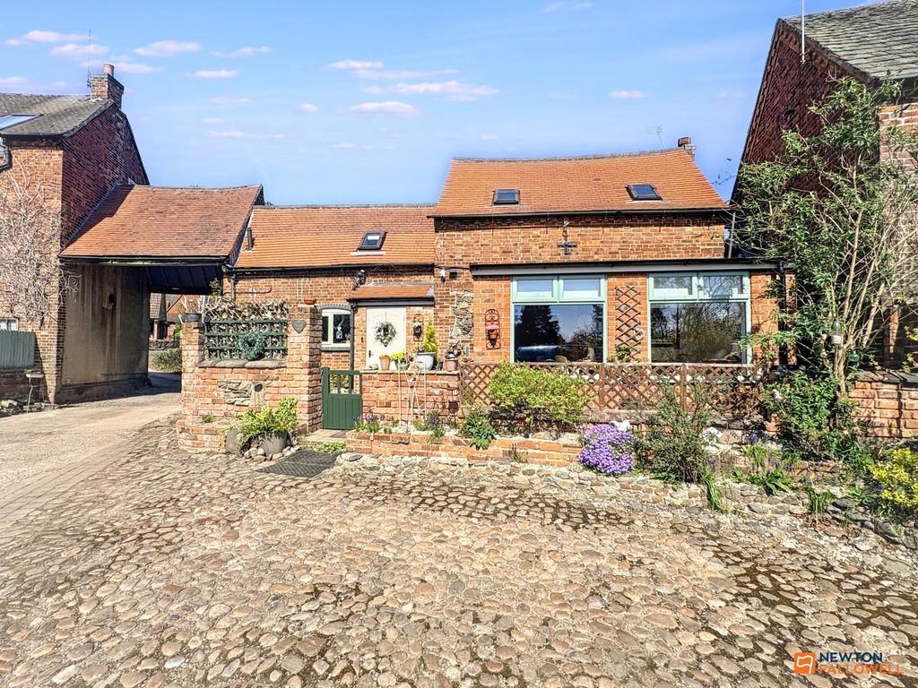 Property photo 1 of 36