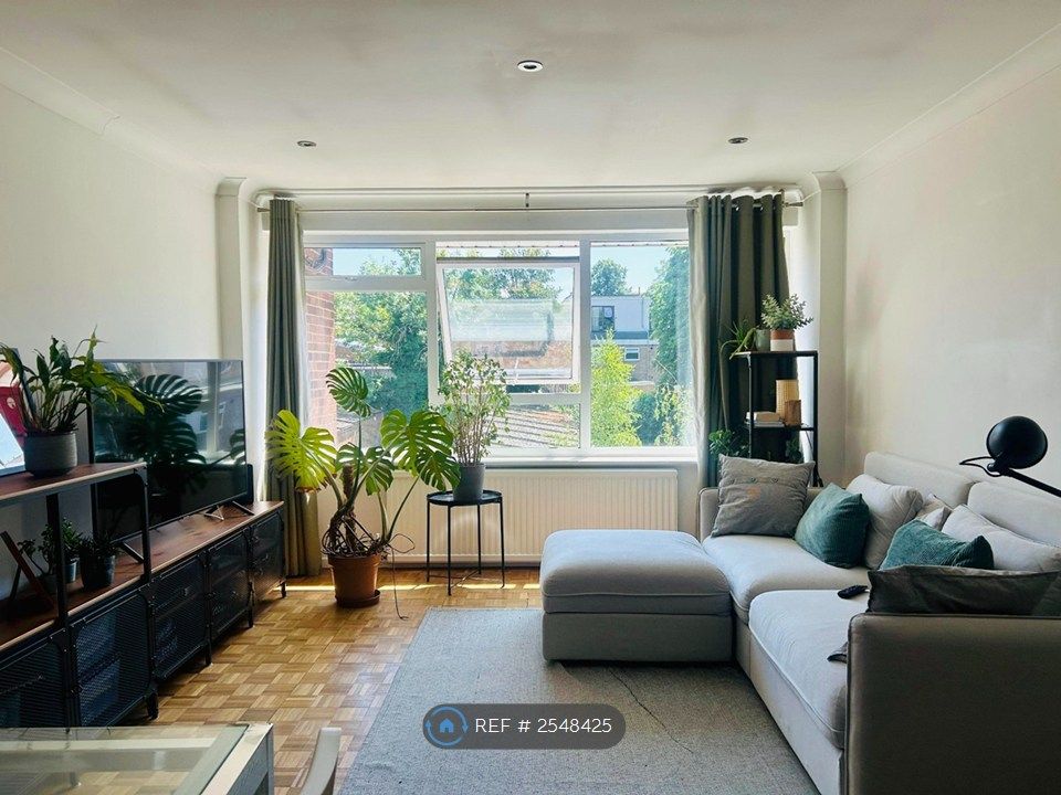 Property photo 1 of 15 Living Room Window