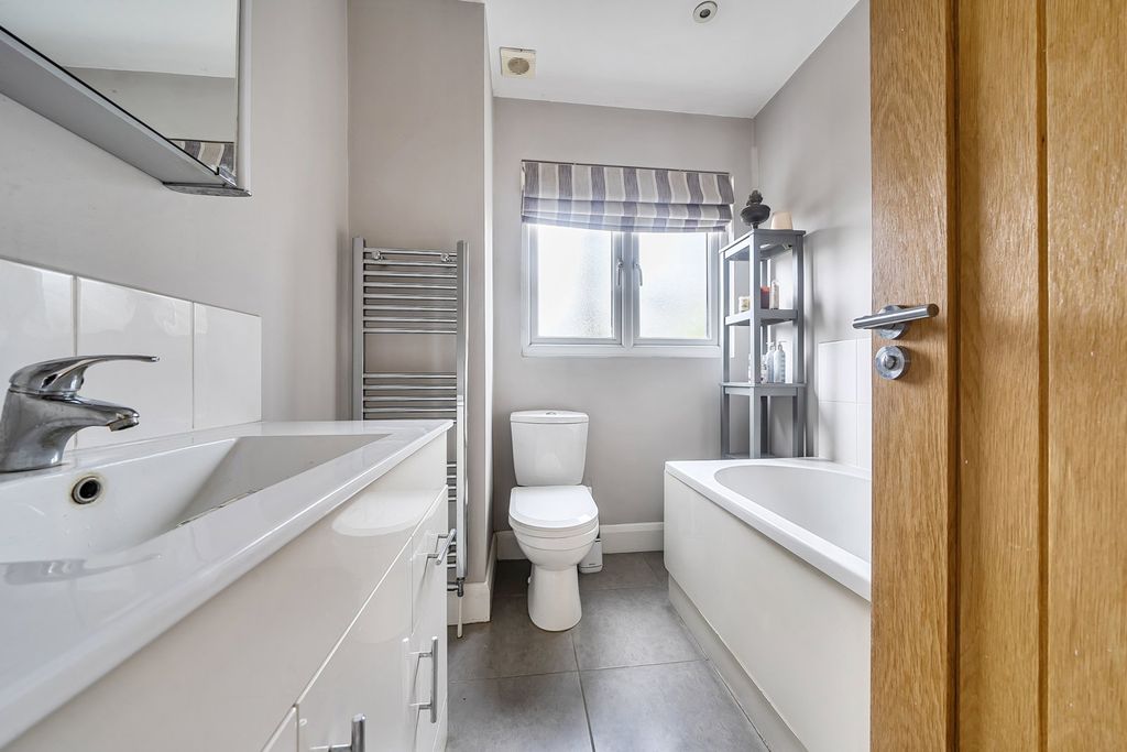 Additional image 16 of 5 bed detached house for saleHare Lane, Lingfield RH7