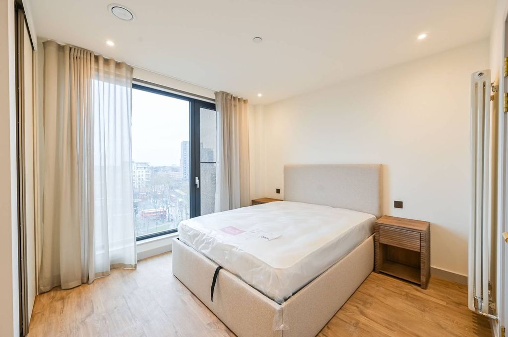 Property photo 3 of 26