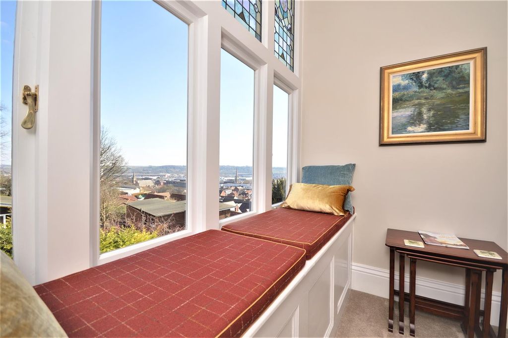 Property photo 1 of 8 View