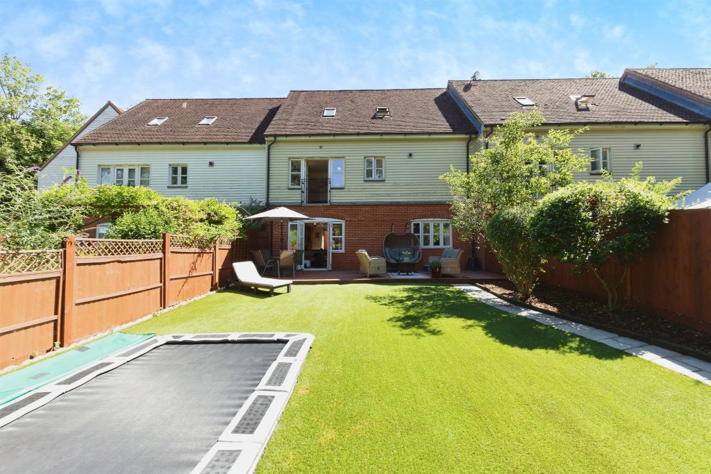 Property photo 3 of 18