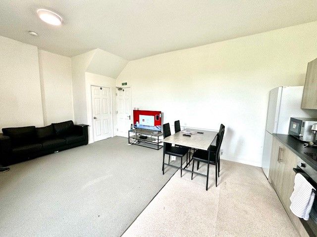 Property photo 3 of 3 Kitchen