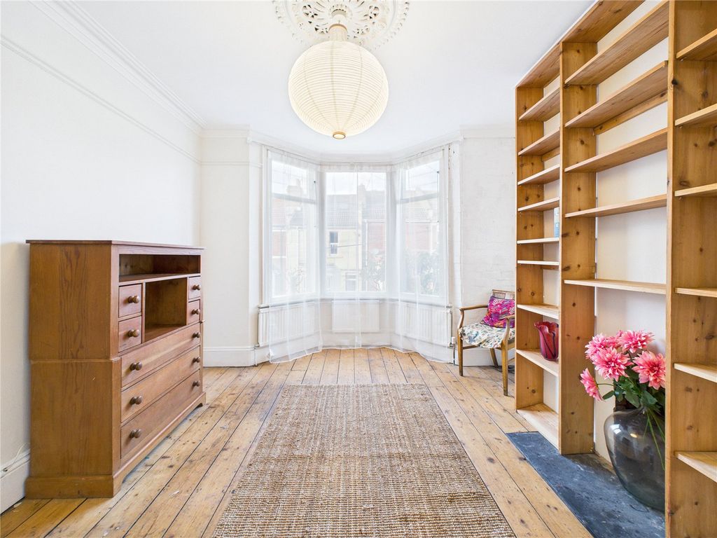 Property photo 3 of 25 Picture No. 20