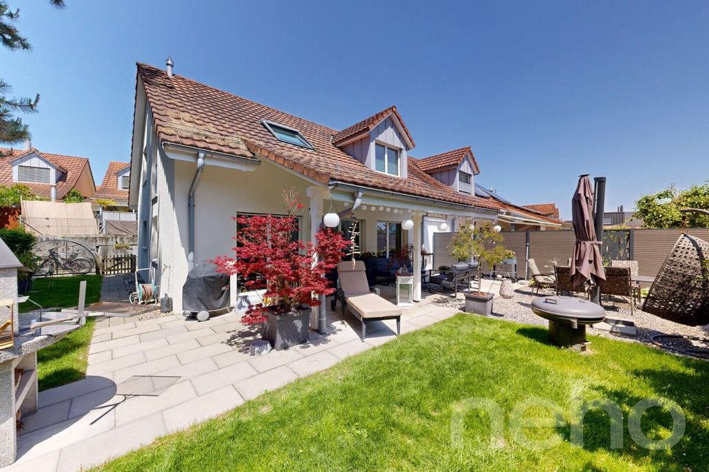 Property photo 1 of 12