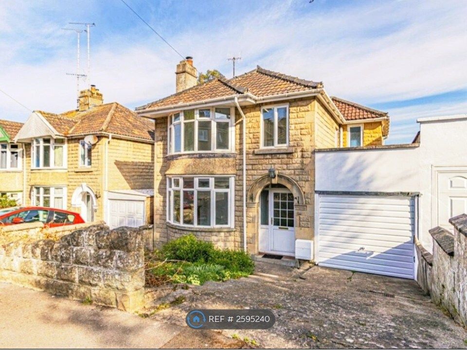 Property photo 1 of 15 4 Bedroom Detached House In Immaculate Condition