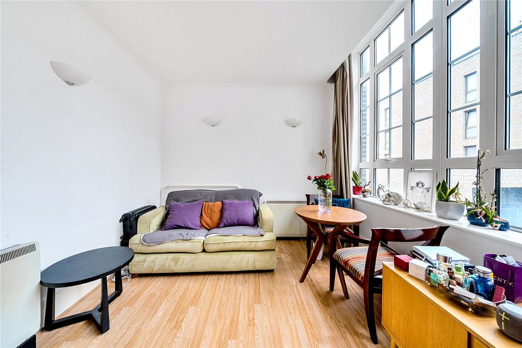 Property photo 2 of 15 Reception Room