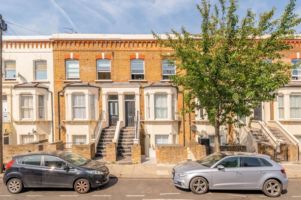 Property photo 1 of 5