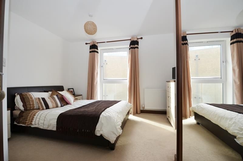 Property photo 3 of 8 Bedroom