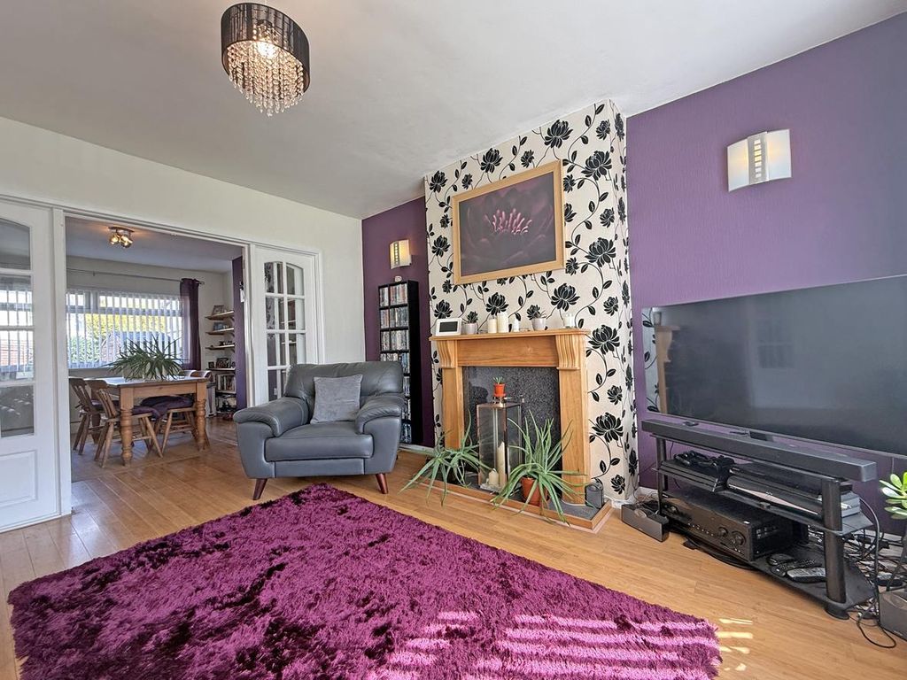 Property photo 3 of 16 Kneele Gardens 21 - Living Room Two.Jpg