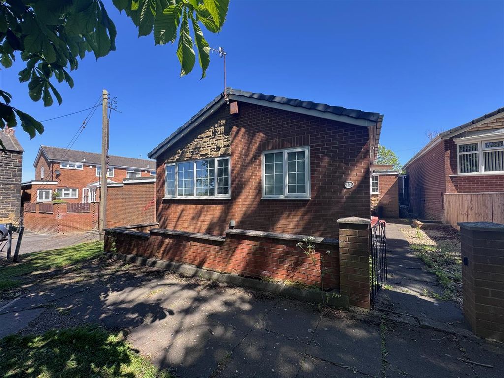Property photo 1 of 20 External