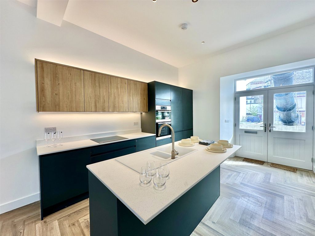 Property photo 1 of 14 Picture No. 07