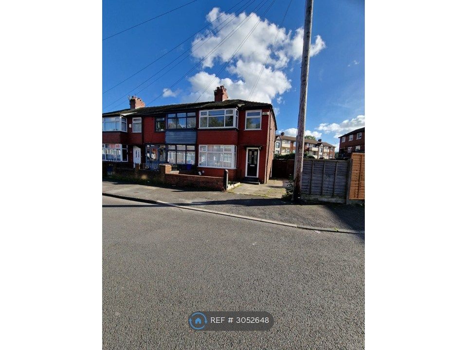Property photo 2 of 25