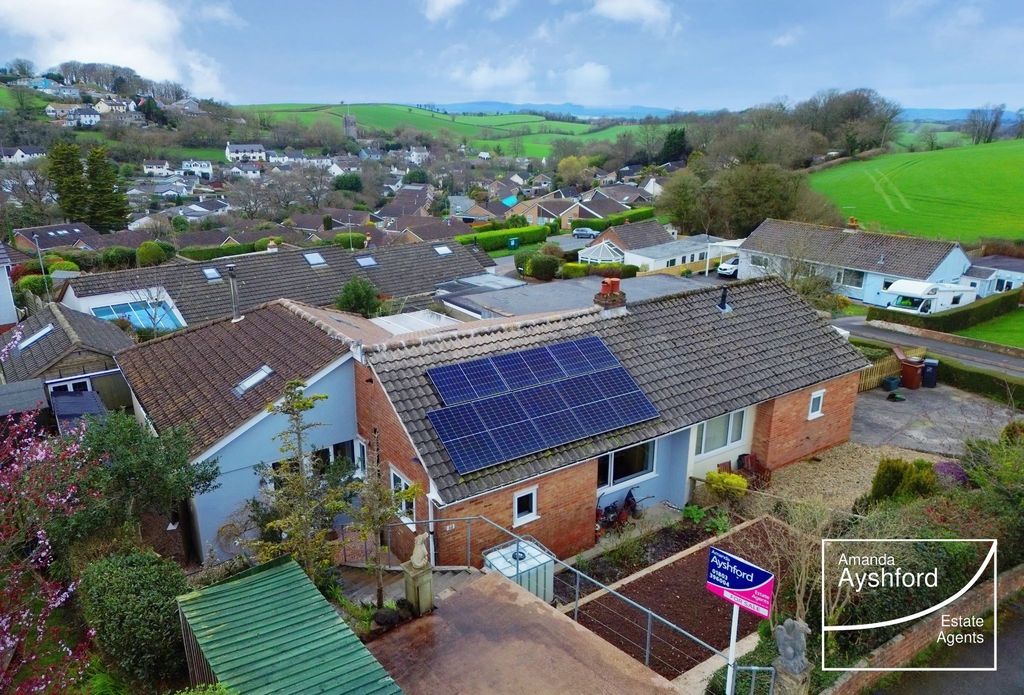 Property photo 1 of 36